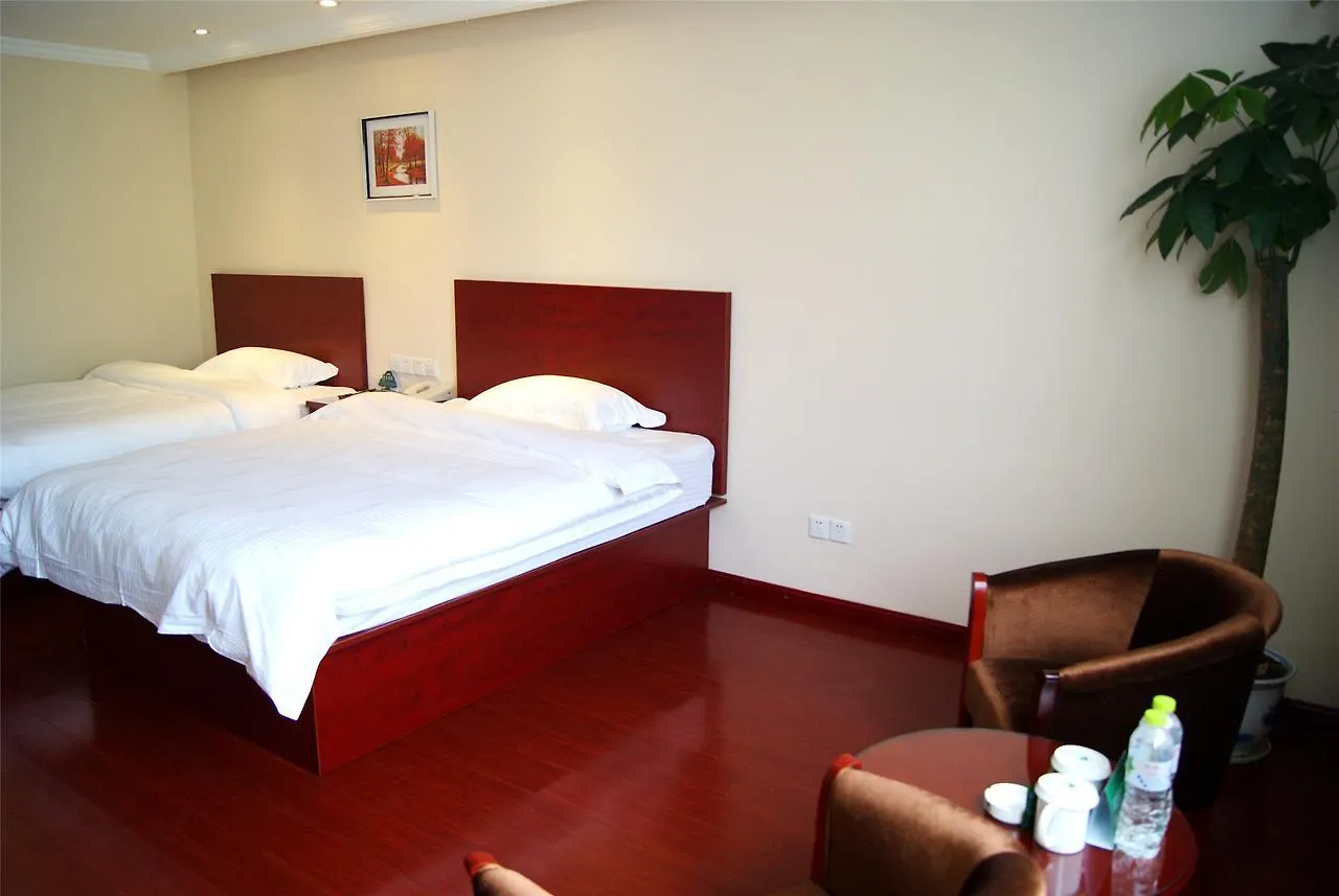 Greentree Inn Henan Xinyang Shangcheng County Huangbaishan Road Times Shopping Mall Express Hotel